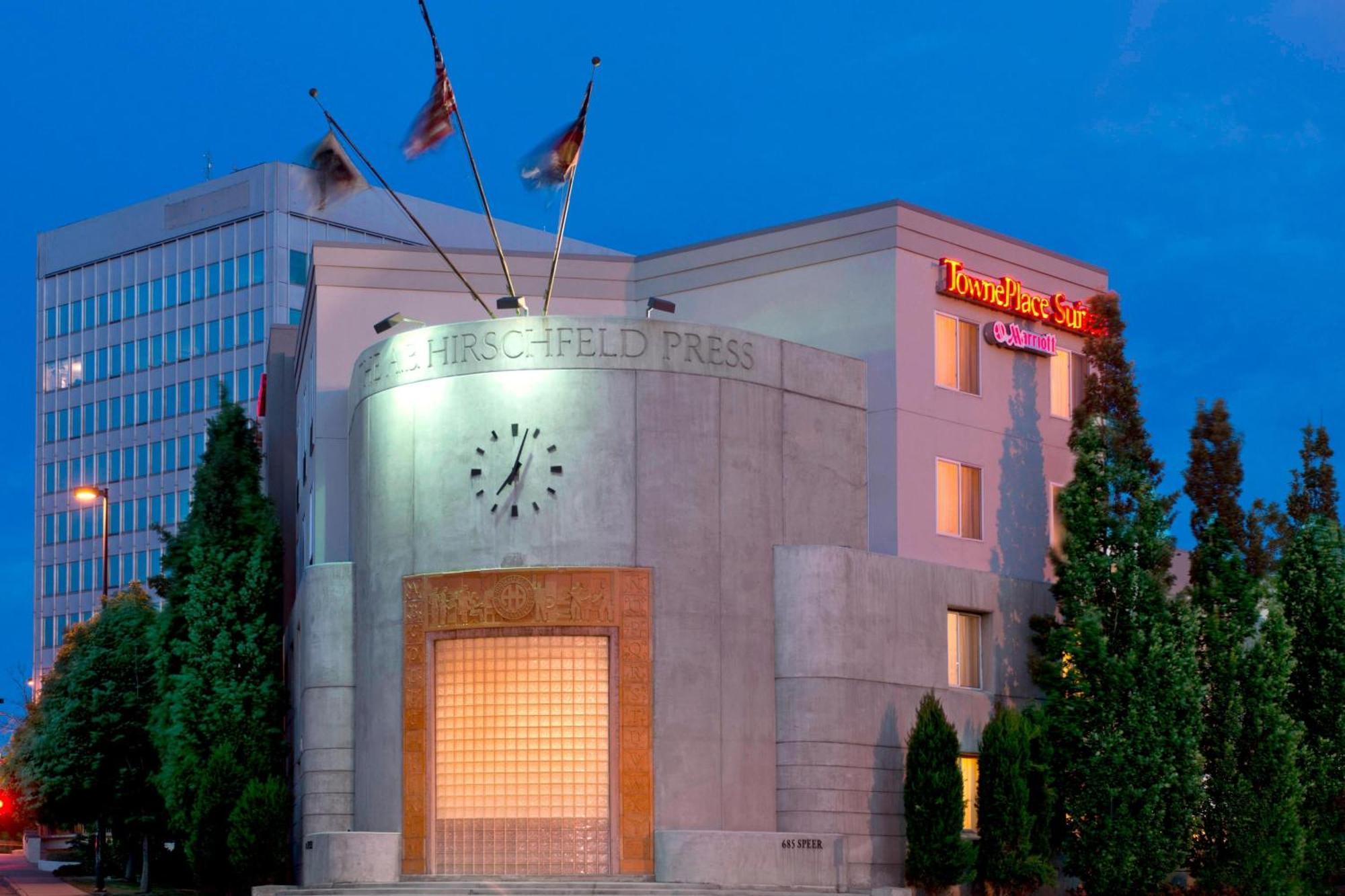 Towneplace Suites By Marriott Denver Downtown Exterior photo